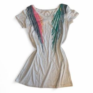 2010s Penti White T-Shirt w/ Colorful Brushstroke Design